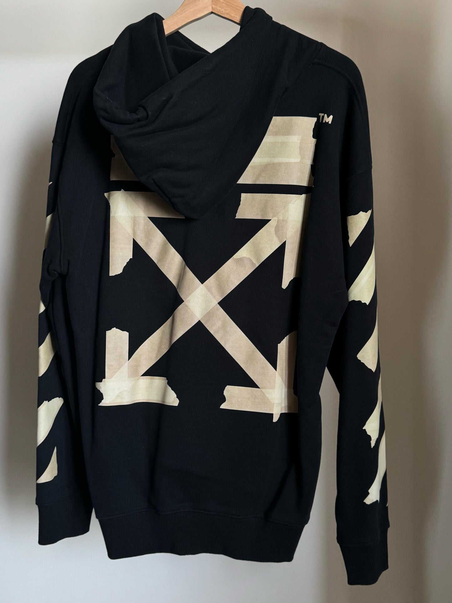 OFF-WHITE TAPE ARROWS HOODIE