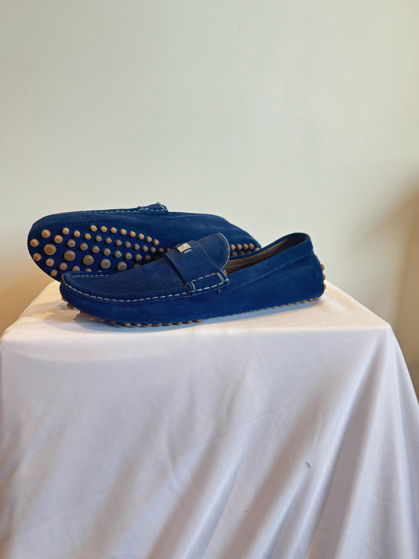 GUCCI MEN'S BLUE SUEDE DRIVER LOAFERS