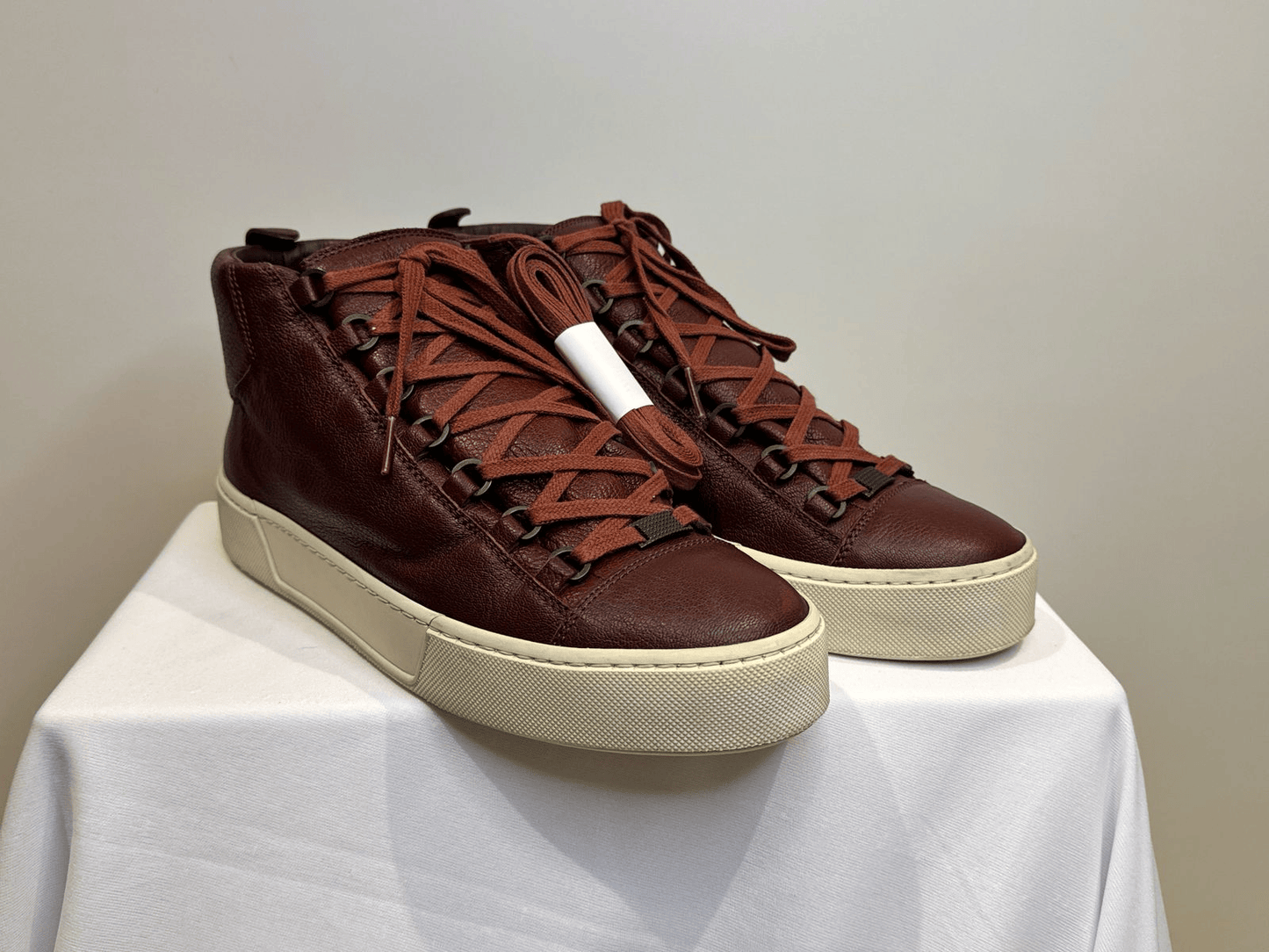 BALENCIAGA MEN'S ARENA R17 LEATHER HIGH-TOP SNEAKER